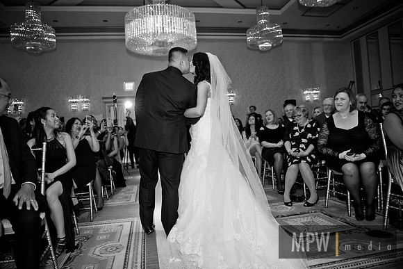 RON- J+J ceremony-254