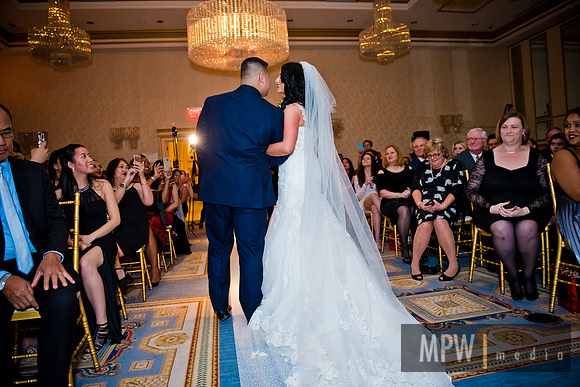 RON- J+J ceremony-256