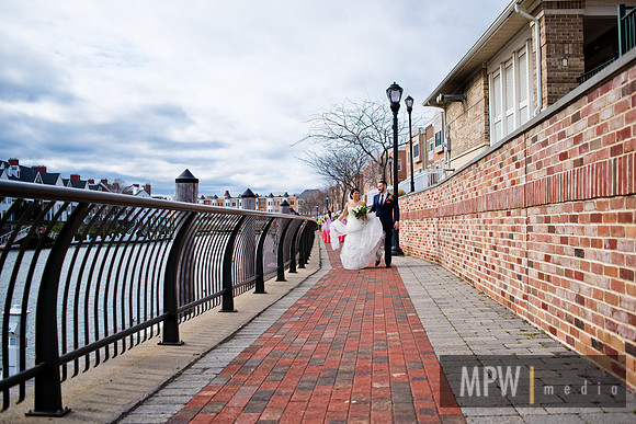 MPW_7052