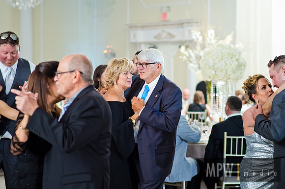 RON- M+G reception-370